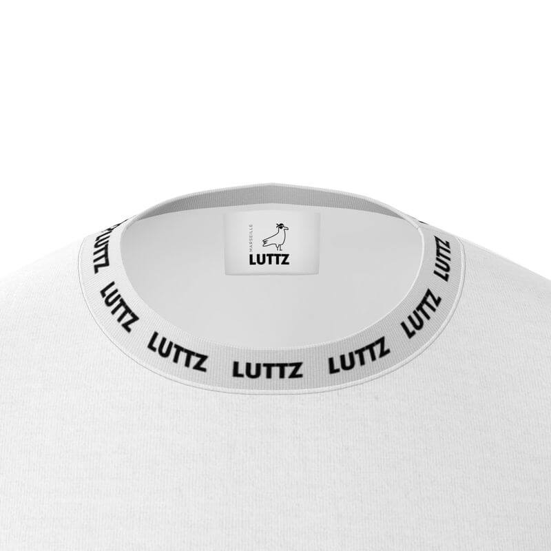 Close-up of the neckline of the luxury OVERSIZE T-SHIRT by LUTTZ, showcasing unique design and exceptional quality.