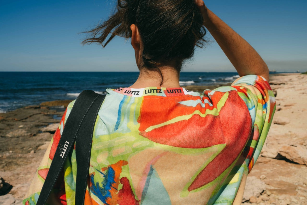 Oversize T-Shirt — Exotic